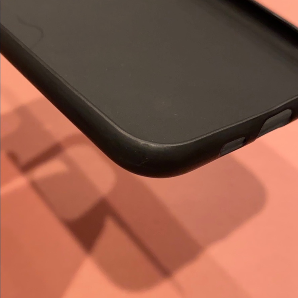 iPhone 11 Pro Case - Picture 4 of 5
